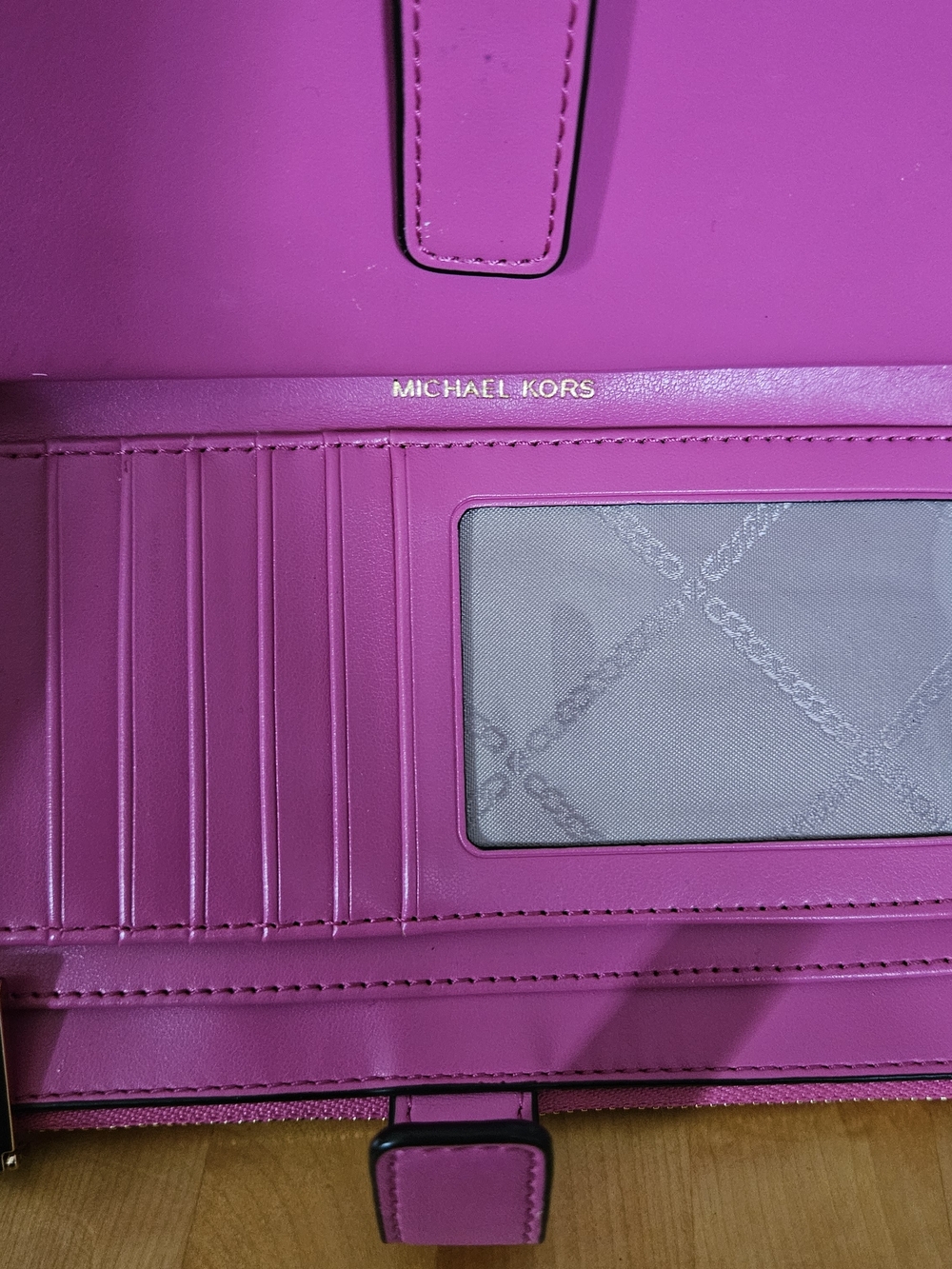 Michael Kors Hot Pink Embossed MK Zip Wallet - Picture 4 of 7